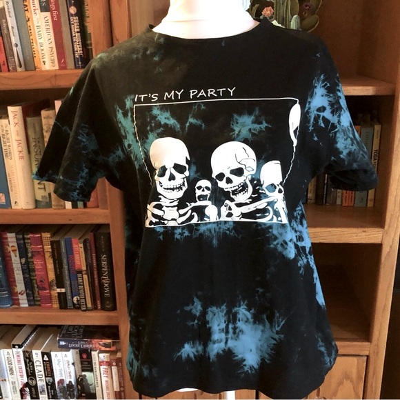 EUC Skeleton “It’s my Party” tie dye tee - Picture 2 of 4